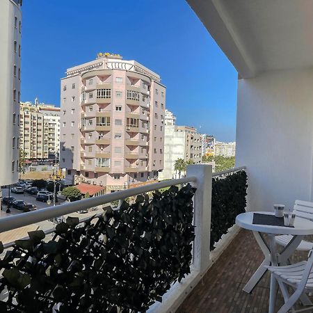 Appartement Acacia 2 Chambres Au Centre Ville Tangier Exterior photo