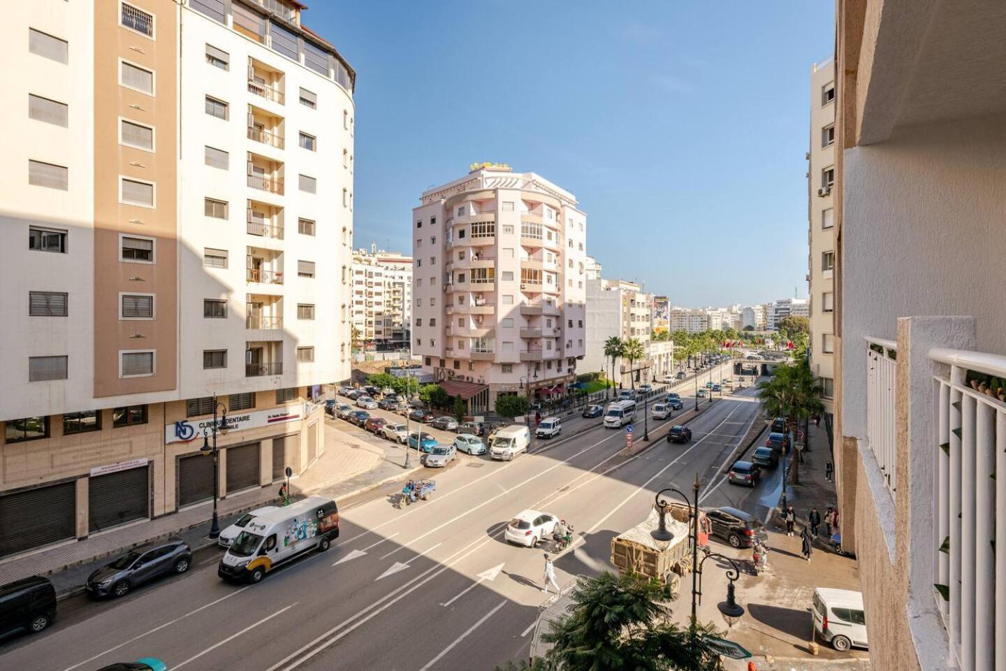 Appartement Acacia 2 Chambres Au Centre Ville Tangier Exterior photo