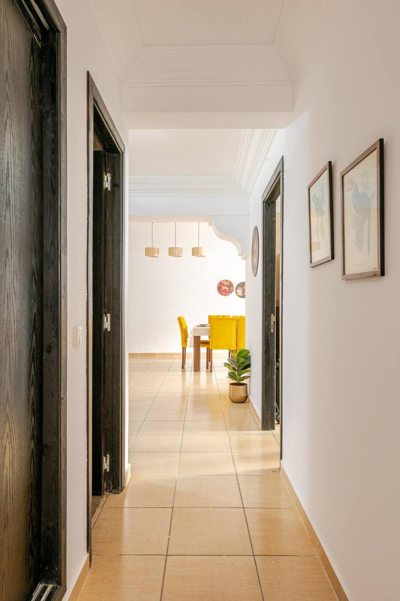 Appartement Acacia 2 Chambres Au Centre Ville Tangier Exterior photo